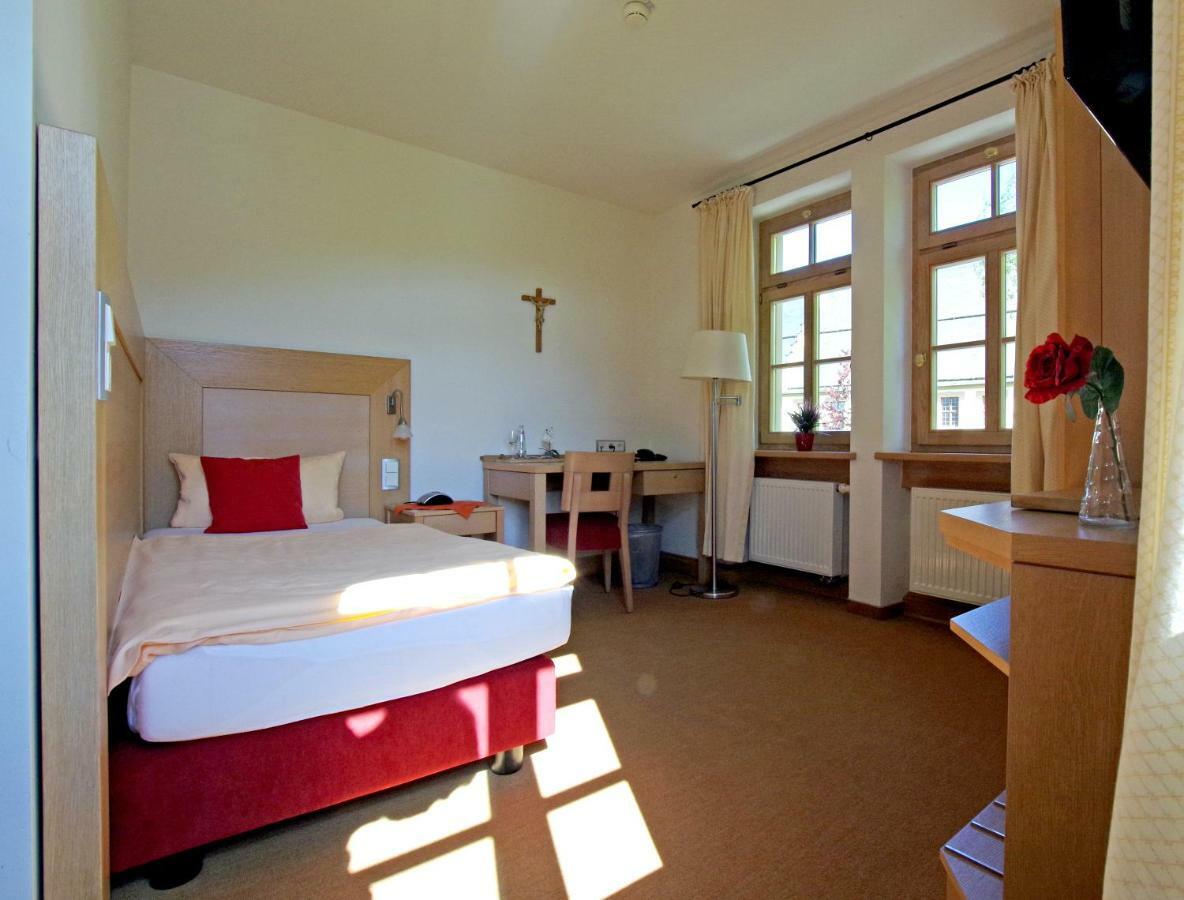 מלון Münnerstadt Klostergasthof מראה חיצוני תמונה